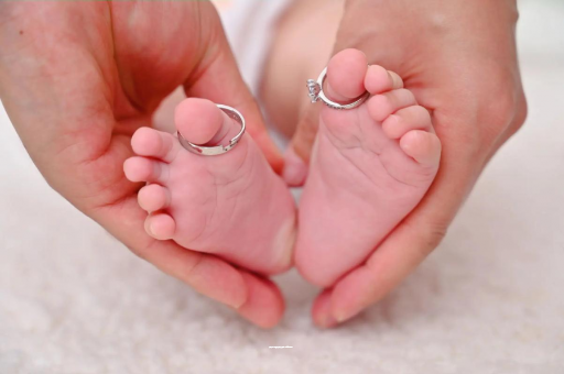 日照宝宝睡觉频繁惊吓举手 日照宝宝睡觉频繁惊吓举手